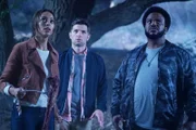 Ghosted
Staffel 1
Folge 9
Grausiger Fund im Wald: Amber Stevens West als Annie, Adam Scott als Max Jennifer,  Craig Robinson als Leroy Wright

Copyright: SRF/2018 Fox