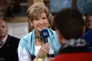 Moderatorin Carolin Reiber.