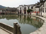 Die Weltkulturerbe-Stadt Hongcun am Fuße des Huang Shan.