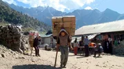 Sherpas sind in Nepal an fast jeder Hochgebirgsexpedition in der Region als zuverlässige Lastenträger beteiligt.