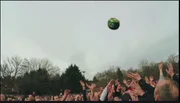 Es geht um diesen Ball.