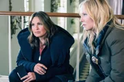 Lieutenant Olivia Benson (Mariska Hargitay, l.) und Detective Amanda Rollins (Kelli Giddish)