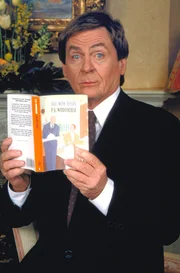 Daniel Davis