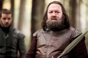 Robert (Mark Addy)