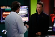 Detective Mac Taylor (Gary Sinise, r.) und Adam Ross (A.J. Buckley) müssen drei Mordfälle aufklären und das alles am Valentinstag.