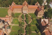 Die alte Residenz des griechisch-orthodoxen Metropoliten in Czernowitz, heute Universität und auf der Unesco-Liste des Weltkulturerbes.