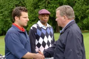 (v.l.): Shawn (James Roday), Gus (Dulé Hill) und Frank O'Hara (William Shatner)