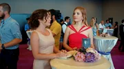 Ayşegül (Seren Şirince, li), Elif (Eda Ece, re)