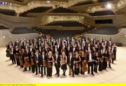 Chefdirigent Thomas Hengelbrock und das NDR Elbphilharmonie Orchester eröffnen den spektakulären Konzertsaal der Elbphilharmonie mit einer musikalischen Reise von der Renaissance bis zur Gegenwart.