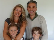 "4 geben alles!": Familie Laudann (Alexandra Laudann, hinten l.; Marc Laudann, hinten r.; Maja Laudann, vorne l.; Leo Laudann, vorne r.).