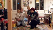 Bei Familie Clauß in Leipzig gibt es Neuigkeiten: Sohn Gustav, 5, darf bald in seine Wunsch-Schule gehen. Die Eltern wollen alles daran setzen, dass sie in der Nähe wohnen bleiben können – doch die Arbeitsstelle von Vater Thomas ist bedroht.
