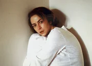Nach dem Tod ihres Babys geraet Jo in eine schwere Krise und muss in eine psychiatrische Klinik.