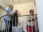 Scene from the documentary Zahltag - Wenn der Schuldeneintreiber kommt