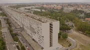 Diese Wohnblöcke sind eigentlich Städte: Die Bewohner müssen den Komplex im Grunde nicht verlassen, denn hier gibt es alles, was das Herz begehrt ...