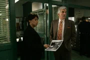 LAW & ORDER -- NBC Series -- "Dining Out" -- Pictured: (l-r) S. Epatha Merkerson as Lt. Anita Van Buren, Dennis Farina as Det. Joe Fontana -- NBC Universal Photo: Will Hart