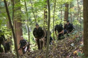 L-R: James Lloyd als Deputy Schmidt, Thomas M. Wright als Sheriff Wade Houghton, Jeff Seich als Deputy Ranger