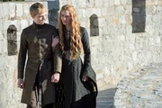 Dean-Charles Chapman as Tommen Baratheon and Lena Headey as Cersei Lannister