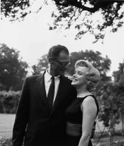 16th July 1956: Film star Marilyn Monroe (1926 - 1962) with her husband playwright, Arthur Miller.