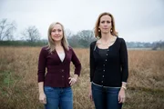 Alicia O'Neill (l.), Casey Garrett