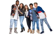 L-R: Double G (Kel Mitchell), Babe Carano (Cree Cicchino), Kenzie Bell (Madisyn Shipman), Triple G (Benjamin Flores Jr.), Hudson Gimble (Thomas Kuc)