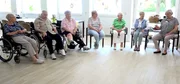 Gemeinsames Singen im Seniorenstift DRK Hamm.