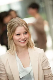 Emilie de Ravin (Francesca Romero).