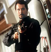 Gary Oldman (Ivan Korshunov).