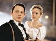 00 Uhr. Arndt Schwering-Sohnrey und Anica Dobra beim Berliner Presseball, 60er Jahre.