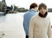 Eirik Glambek Bøe und Erlend Øye (l) von der Gruppe "Kings Of Convenience".