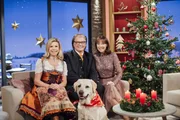 Von links: Marianne und Michael, Hund Henry und Moderatorin Sabine Sauer.