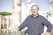 Andrew Wallace-Hadrill im Forum Romanum.