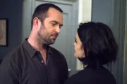 Sullivan Stapleton (Kurt Weller), Jaimie Alexander (Jane Doe).