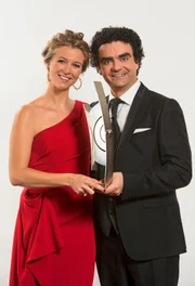 Nina Eichinger und Rolando Villazón präsentieren den ECHO Klassik 2015.