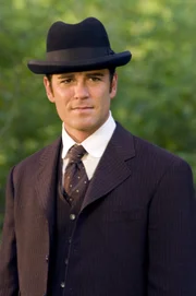 Yannick Bisson