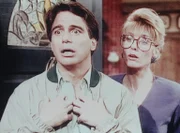 Tony (Tony Danza, l.) und Angela (Judith Light, r.) staunen nicht schlecht über ihren Zögling.