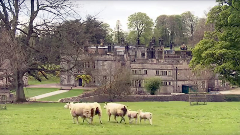 England - Adel verpflichtet – Der Baron und sein Dorf (D, 2013)