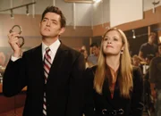 Die Polizei ist zur Stelle: Timothy Omundson als Carlton Lassiter, Maggie Lawson als Juliet O'Hara