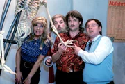 MA 2412 "Der Vogel". Im Bild: Monica Weinzettl, Karl. F. Kratzl, Alfred Dorfer, Roland Düringer.