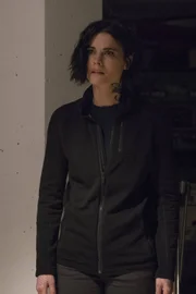 Jane (Jaimie Alexander) muss sich der Tatsache stellen, dass sie für Mayfairs Verhaftung verantwortlich ist ...