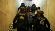 Deutsche Polizisten begleitet die "ZDF.reportage" an Europas Grenzen. Foto: ZDF/Michael Bernath