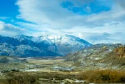 Am Ende der Welt liegt eine geheimnisvolle Wildnis der epischen Schönheit, aber auch extremen Härte. Hier zu überleben bedarf es an großen Mut und Einfallsreichtum. Das ist Patagonien.