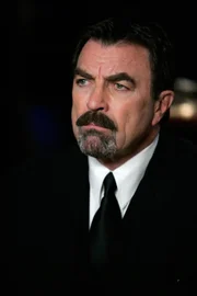 Tom Selleck (A.J. Cooper).