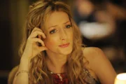 Barbie Noble (Jennifer Finnigan)