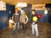 Tory Belleci (l.), Kari Byron, Grant Imahara
