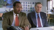 L-R Detective Ed Green (Jesse L. Martin) und Detective Lennie Briscoe (Jerry Orbach)