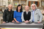 Sven Deutschmanek (l.), Dr. Heide Rezepa-Zabel (2.v.l.), Horst Lichter (2.v.r.) und Albert Maier (r.).