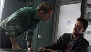 Jakoov Blok (Samuel Finzi) ist sicher, dass Ilan Katz (Matti Atlas) der Mörder von Noam ist.