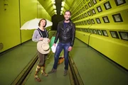 Im Klima-Windkanal gibt es Sonne, Regen und Schnee auf Kommando. Lässt sich das Wetter auch in der Realität beeinflussen? Das "X:enius"-Moderatorenteam forscht nach.