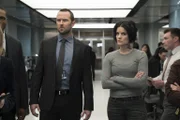 Für Jane (Jaimie Alexander, r.) und Weller (Sullivan Stapleton, l.) beginnt eine fieberhafte Suche nach den Beweggründen des gefährlichen Terroristen Anton Stepulov. Warum ist dieser nach New York gereist? Was führt er hier im Schilde?