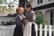 Anne (Megan Follows) und Manila (Colleen Dewhurst, re.)